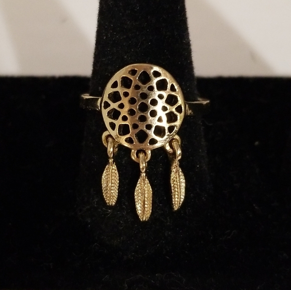 Jewelry - Goldtone dreamcatcher ring!